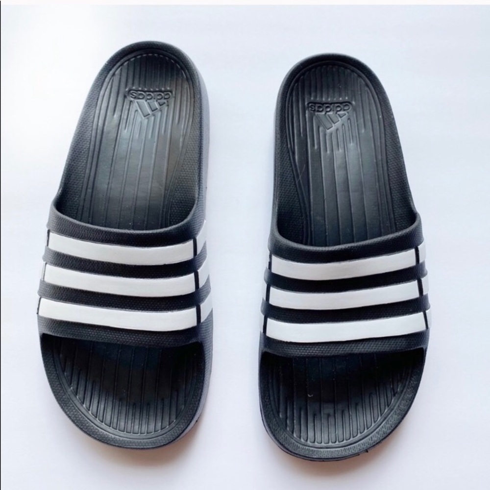 ADIDAS-Duramo slides